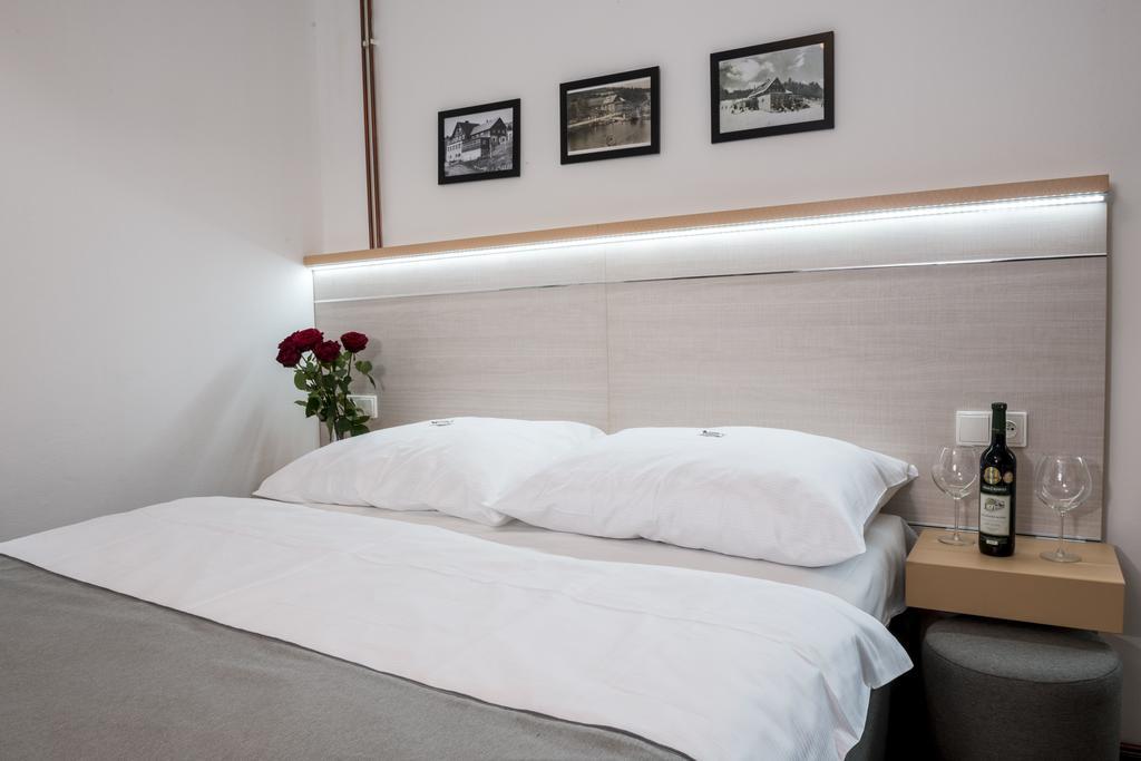 Horsky Hotel Dobra Chata Stachy Екстер'єр фото